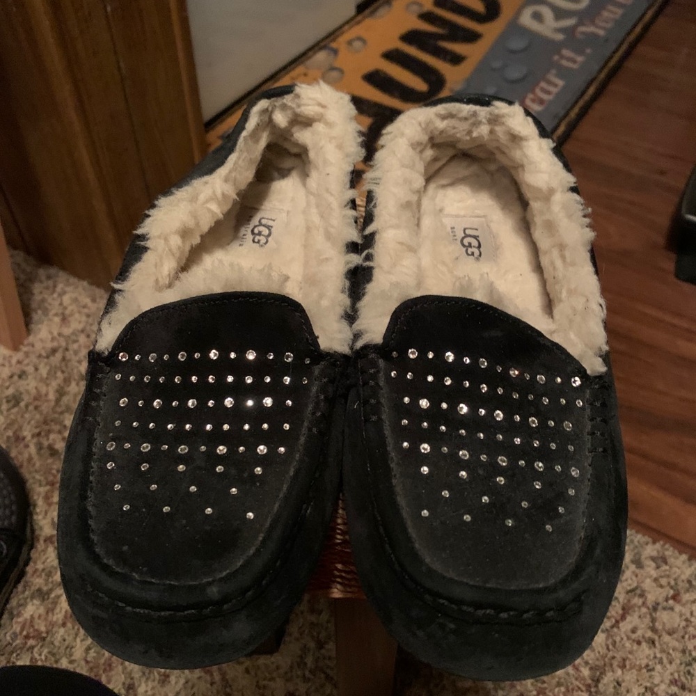 Ugg’s size 8